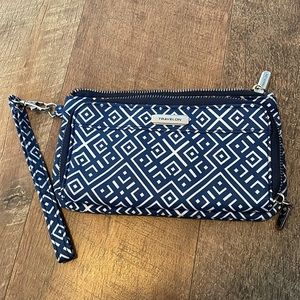 Travelon Wristlet/wallet